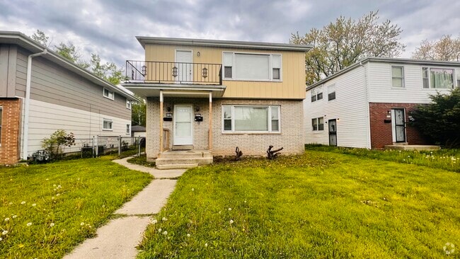 Building Photo - 8907 W Hampton Ave Rental