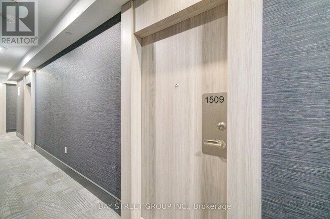 Photo - 75 Canterbury Pl Unit 1509