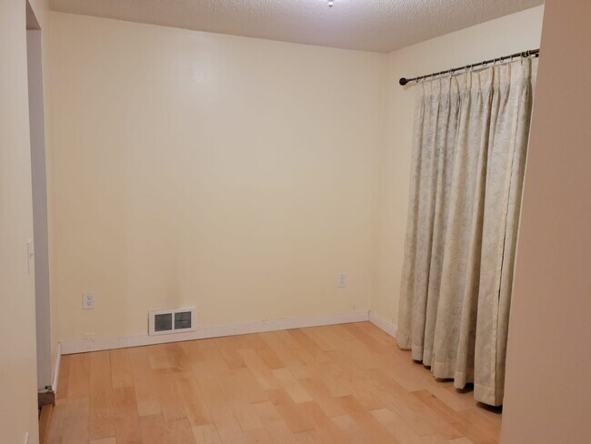 Photo - 14120 NE 7th Pl Unit 3