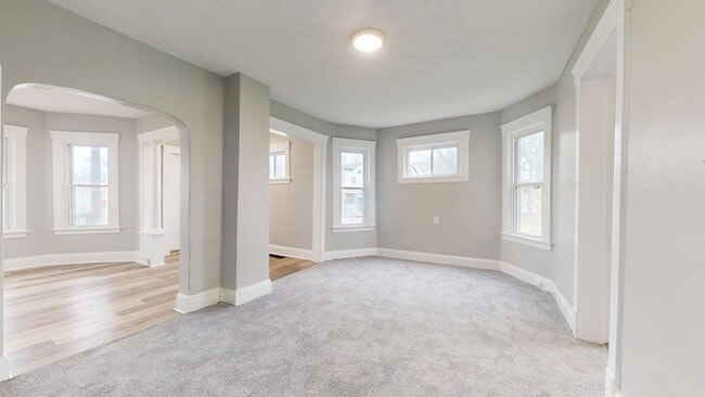 7605 Dudley Ave