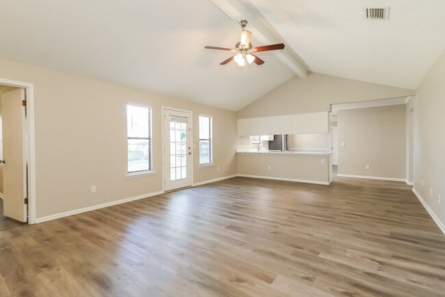 Photo - 5537 Blackjack Grove Ln