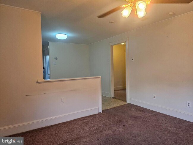 Photo - 683 S Bellevue Ave Unit 2ND FLOOR