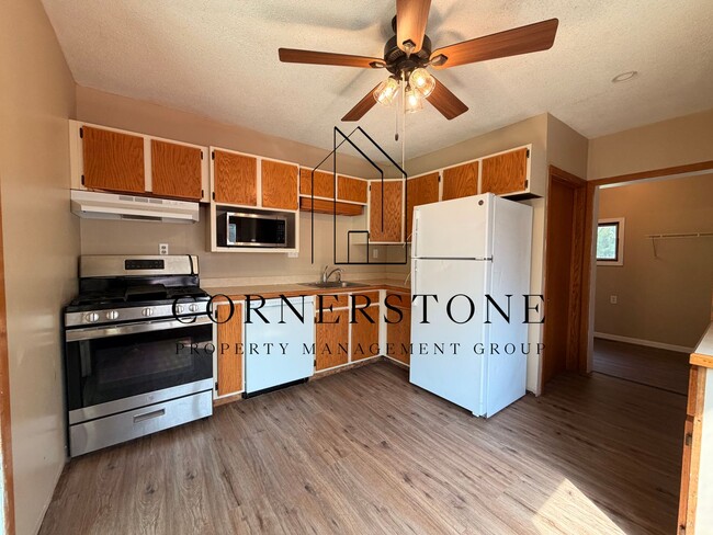 Photo - 829 S 18th St