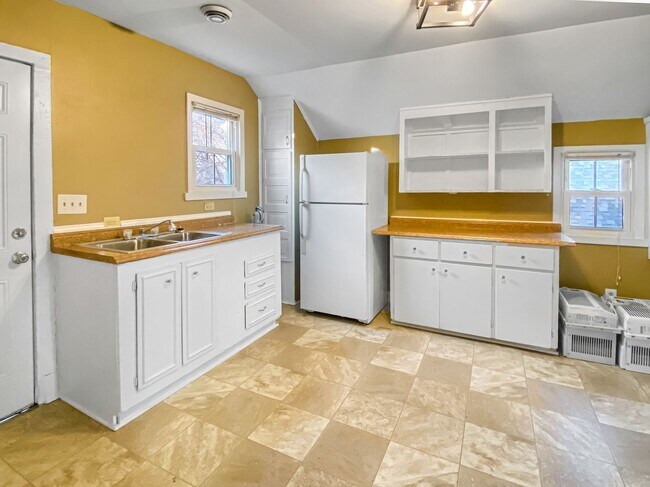 209 Seward Ave NW Unidad 2