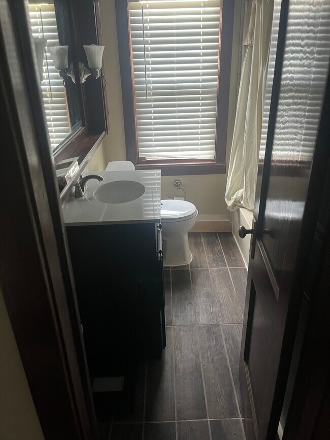 2730 S Hacker Rd Apartments Unit Main floor Brighton, MI