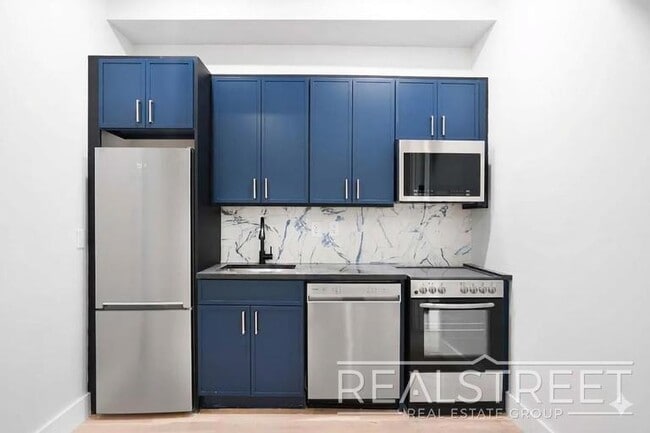 Photo - Meserole Street Unit 3A