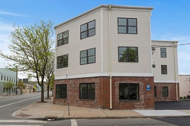 Photo - Beautifully Renovated 1 Bedroom in Providence! Available 6/1 Unidad 303