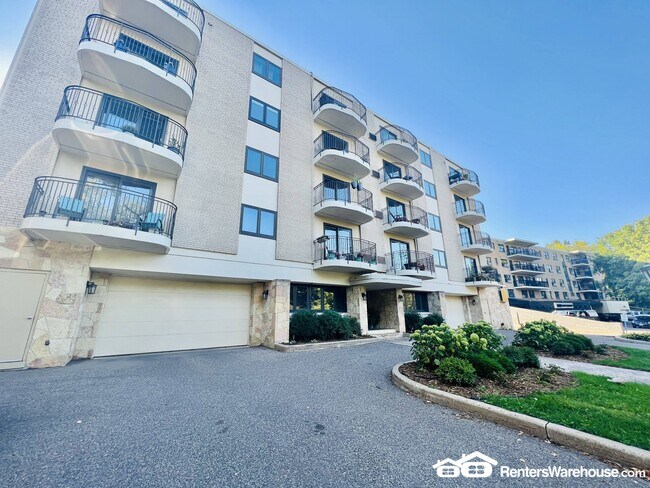 Photo - 2928 Dean Pkwy Unit Apt 4L