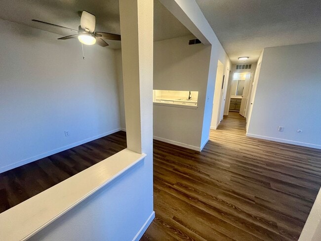 Photo - **$500 Move in Special**  Updated Spacious 1 bed/1 bath in Aurora Unit B9