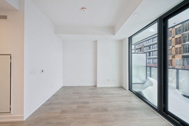 Photo - 35 Parliament St