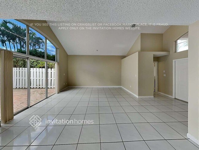 Photo - 16554 NW 10th St House