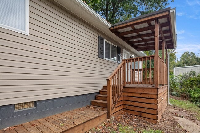 Photo - Renovated Cottage - Central West Asheville...