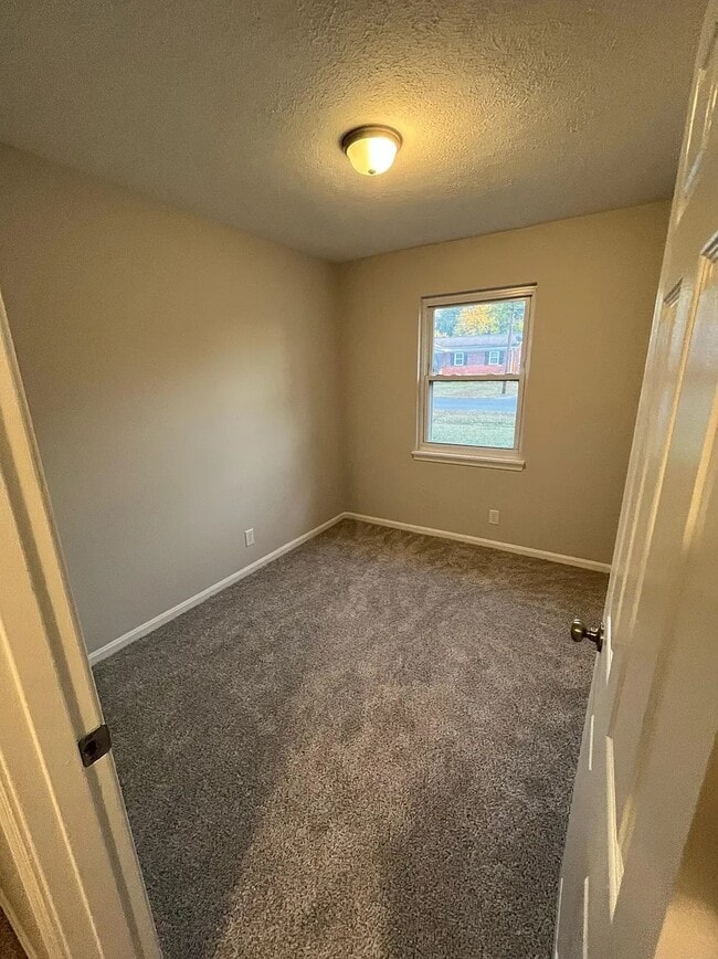 Photo - 3801 Carpenter Dr