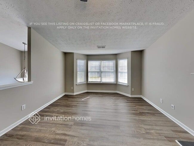 Photo - 3014 Lake Park Trail