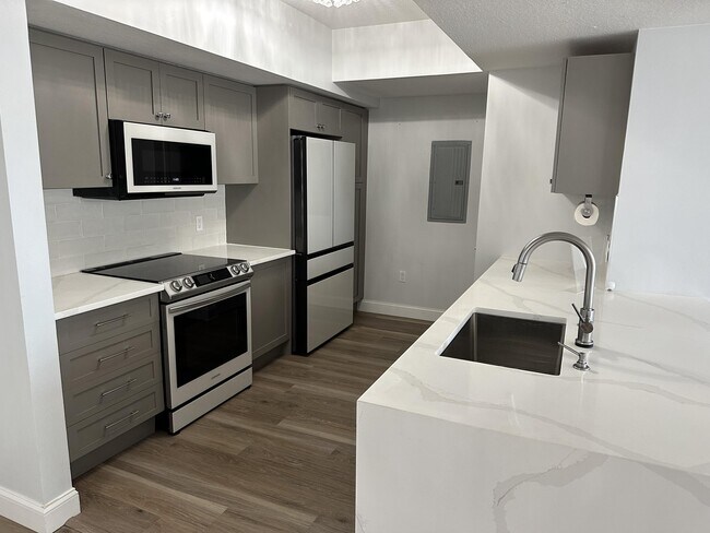 Photo - 1551 N Flagler Dr Condo Unit 905