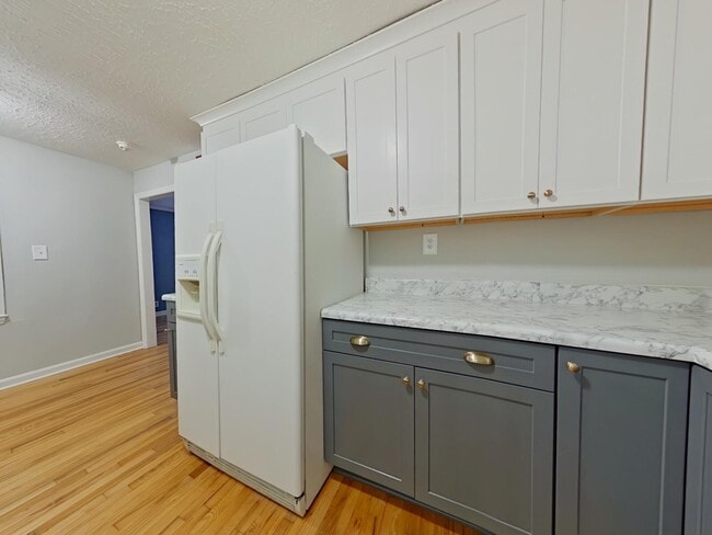 Photo - 897 Brunswick Ln