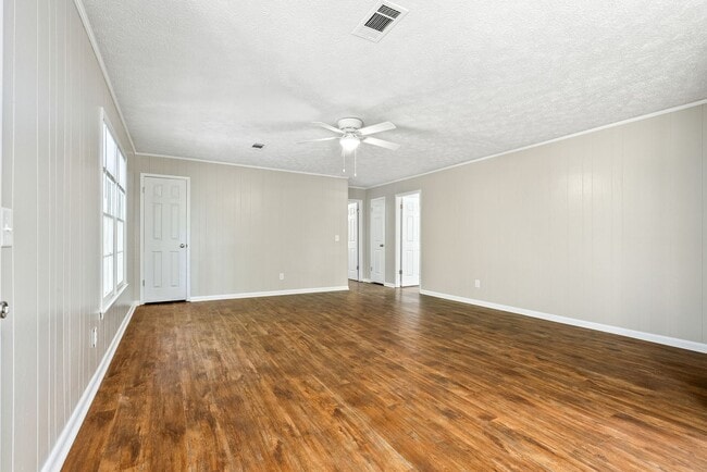 Photo - 307 Lancaster Ave