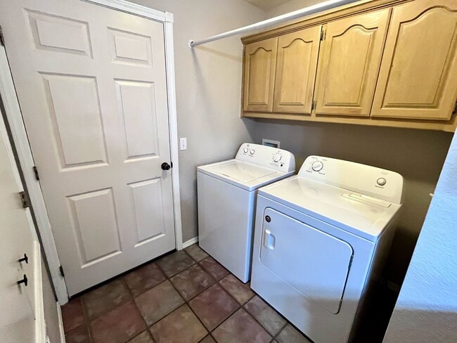 Photo - 196 Aster St
