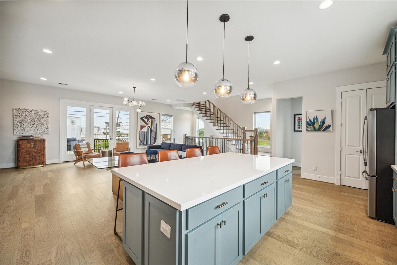 Photo - 2803 Hicks St