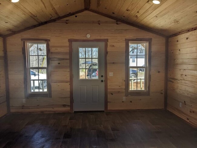 Photo - 1713 Black Zion Rd