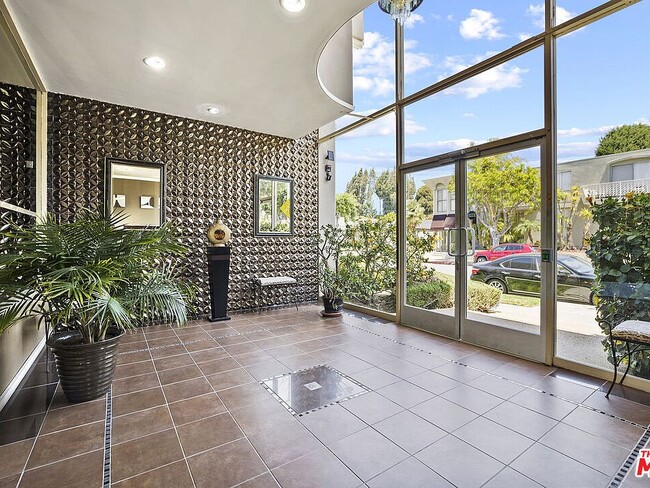 Vestíbulo - 6601 Springpark Ave Unidad 16