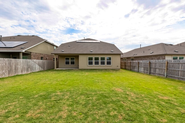 Photo - 2113 Guntersville Bnd