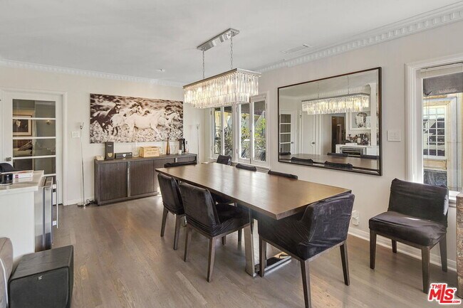 1328 Londonderry View Dr
