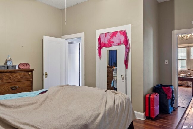 Photo - 1214 W Monroe St Unidad Lower Rental