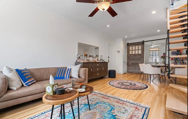 Photo - 1496 Beacon St Unit 6