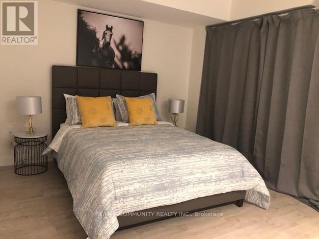 Photo - 27 Bathurst St Unit 1210W