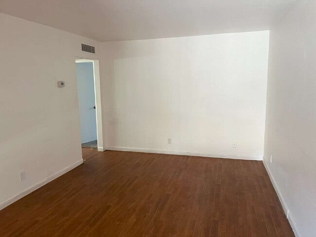 Photo - Great Location Near GCU – Newer A/C and Ea... Unit 2