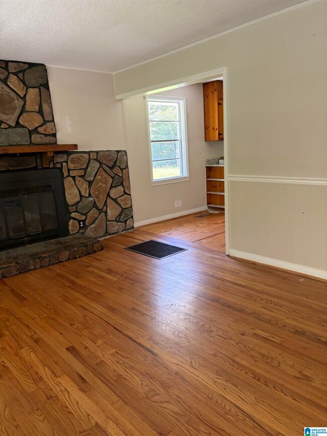 Photo - 1720 Home Garden Dr
