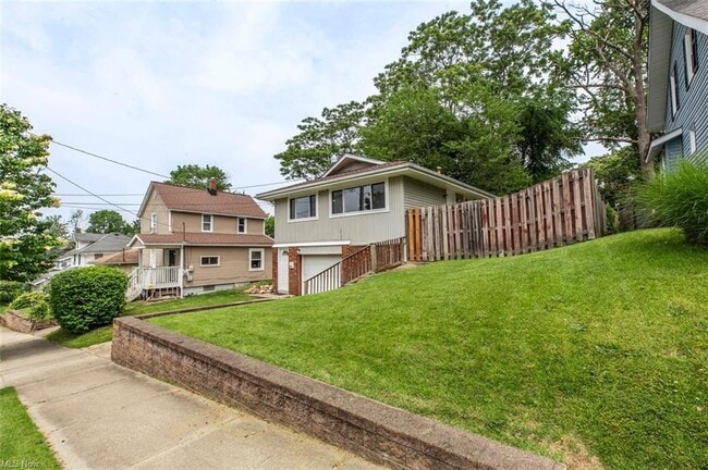 Photo - 931 Harrison Ave