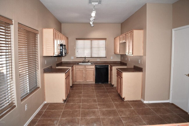 Photo - 10316 N 94th Ln