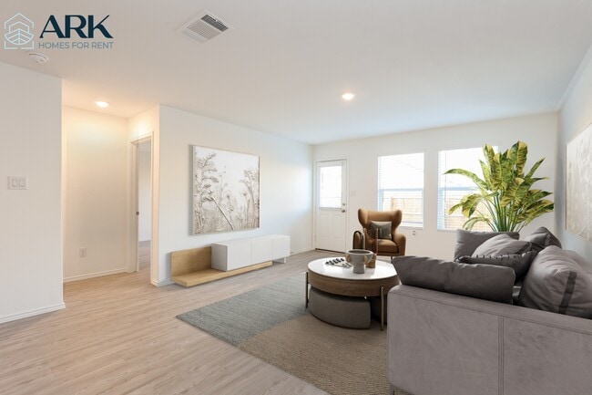 Photo - 419 Filibusters Trail