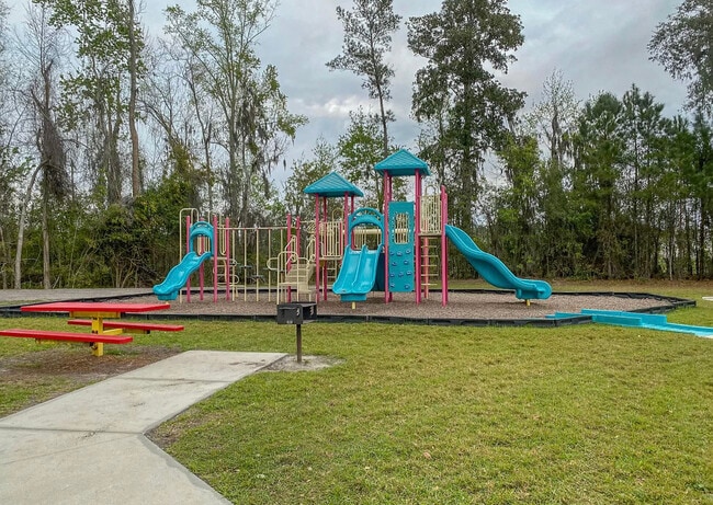 Photo - 8210 Green Parrot Rd Unidad Summerkey