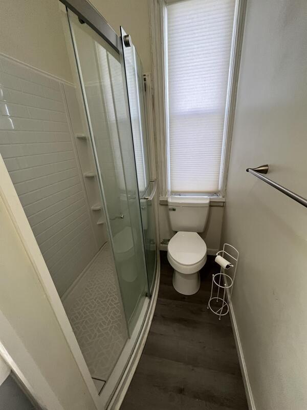 Photo - 6 S Lake Ave