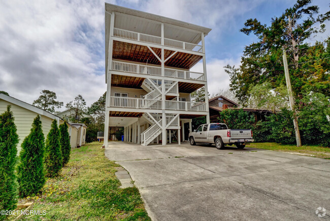 Building Photo - 315 Spartanburg Ave Unit B Rental