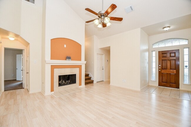 Photo - 1905 Creek Run Dr