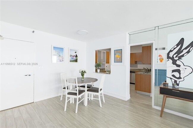 Photo - 5161 Collins Ave Unit 1102