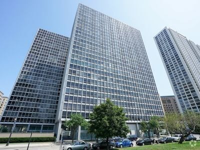 Building Photo - 340 W Diversey Pkwy Unit 2319 Rental