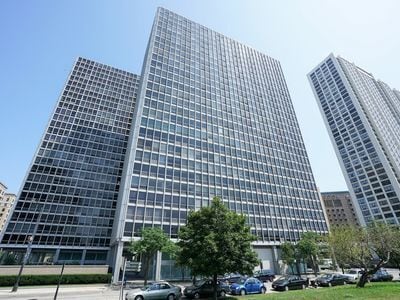 Photo - 340 W Diversey Pkwy Unidad 2319 Rental