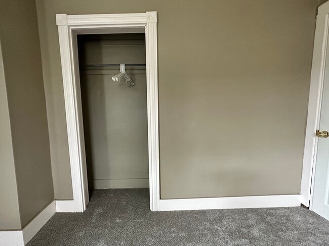 Photo - 68 W Center St