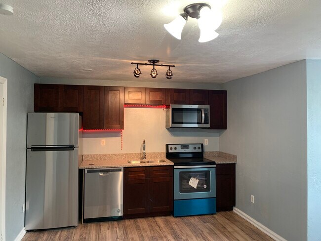 Photo - 5510 Black St Unidad 3