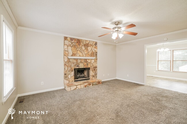 Photo - 219 Creekview Cir