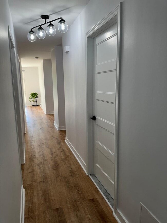 Hallway - 9357 Rue Basile-Routhier Unit 2nd floor apt.
