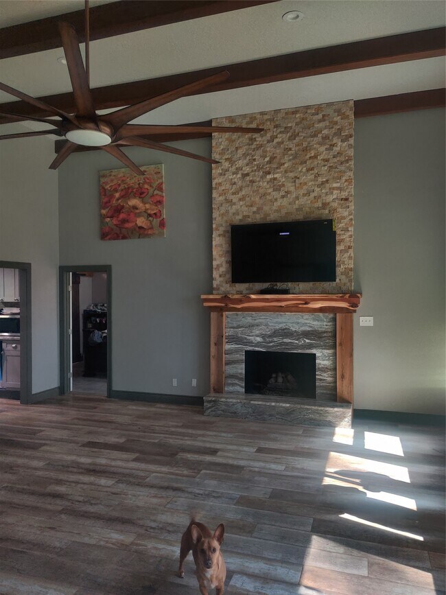 Photo - 644 Durham Dr