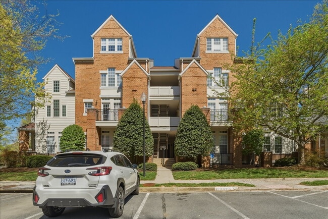 Building Photo - "Luxurious 2-Bed Condo with, loft, Granite Elegance & Hardwood Charm in Reston, VA!" Unit #F
