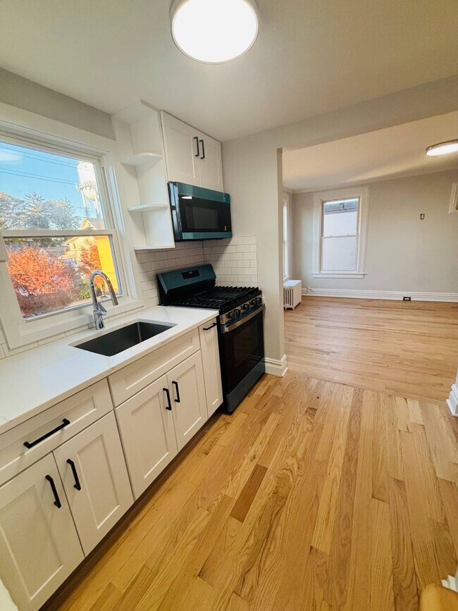 Photo - 45 Glen Head Rd