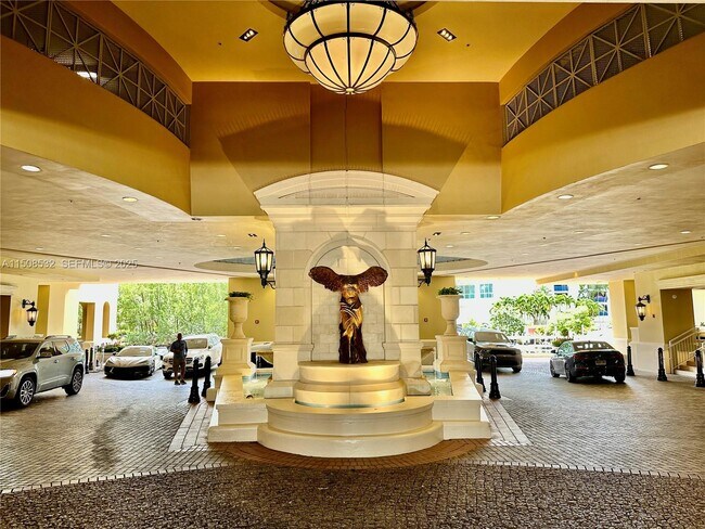 Building Photo - 150 Sunny Isles Blvd Unit 1-1105